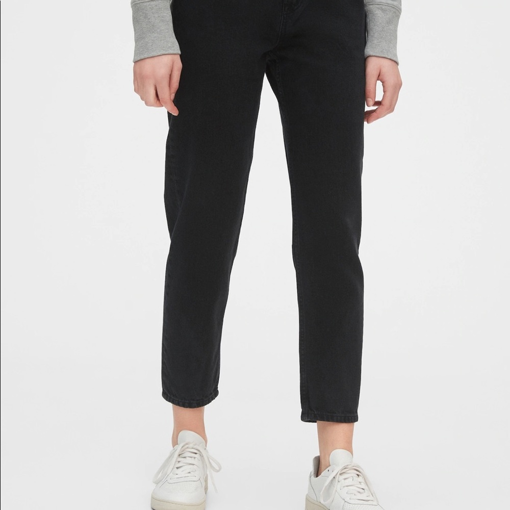 NWT Gap sky high rise mom jean 33p/16 black